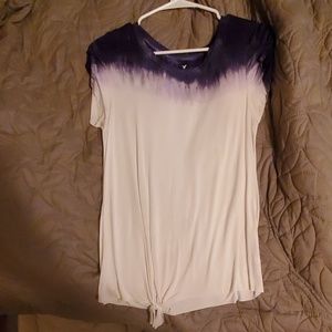 American Eagle tshirt